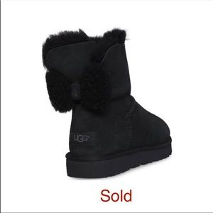 Women’s UGG Arielle bow boots